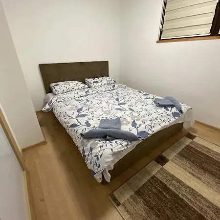 Apartman Miki פאלה