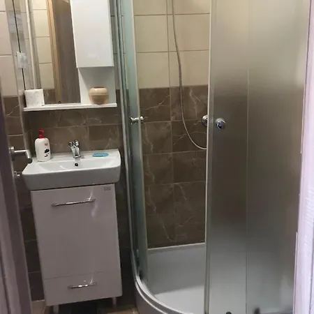 Apartman Miki * פאלה