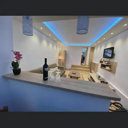 Apartman Miki פאלה